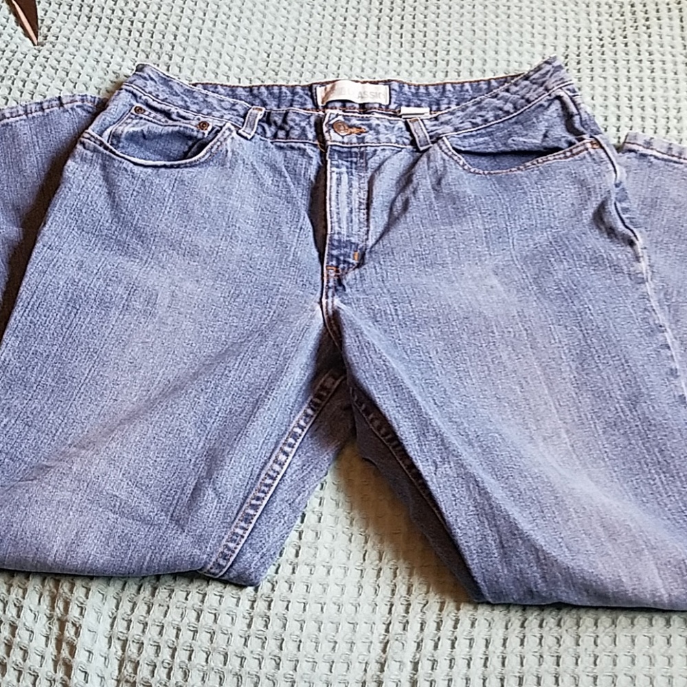 Ladies blue jeans